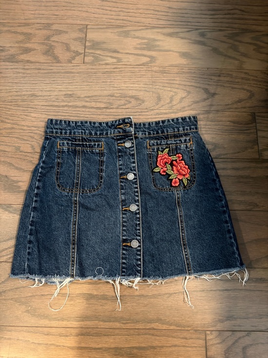 Litz Dresses & Skirts - Dark Blue Denim Button-Front Mini Skirt with Embroidered Floral Pocket